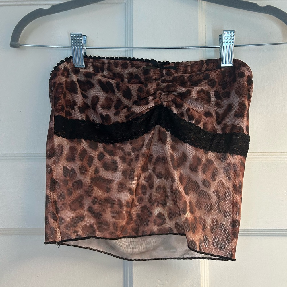 Leopard Print Tube Top with Black Lace